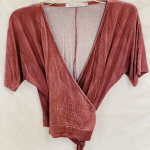 Kūlua Ulu Hala Mauve Wrap Top